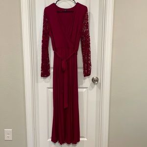 Maxi lace dress